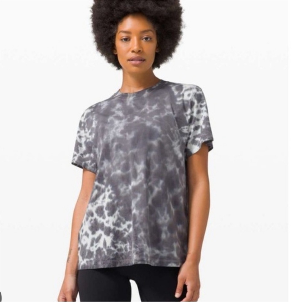 Lululemon All Yours Tie Dye Tee Size Large Gray & White Tie Dye Hippie M